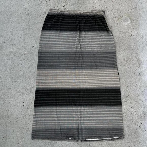 Vintage striped maxi skirt // plus size - Picture 2 of 8